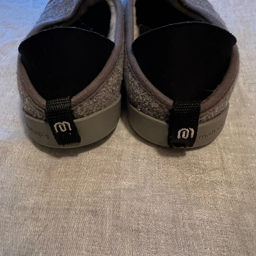 Mahabad classic indoor outdoor slipper shoes. Grey . Size 40. Us 81/2. Unisex - Picture 4 of 8
